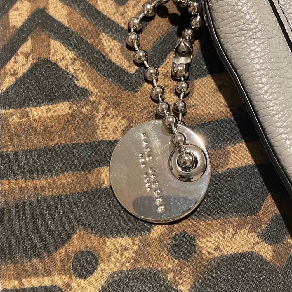 Marc Jacob’s Gray pebbled Leather Crossbody Bag - Picture 5 of 13